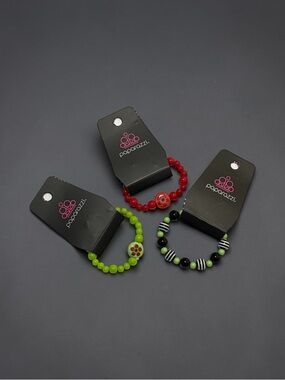 🫶🏻 paparazzi Kids Red, Lime Green & Black Beaded Bracelets (3)